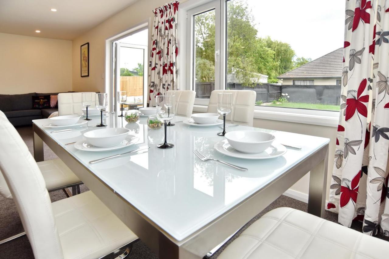 Weston Villa - Spacious & Family Friendly - Bookahome Christchurch Exterior foto